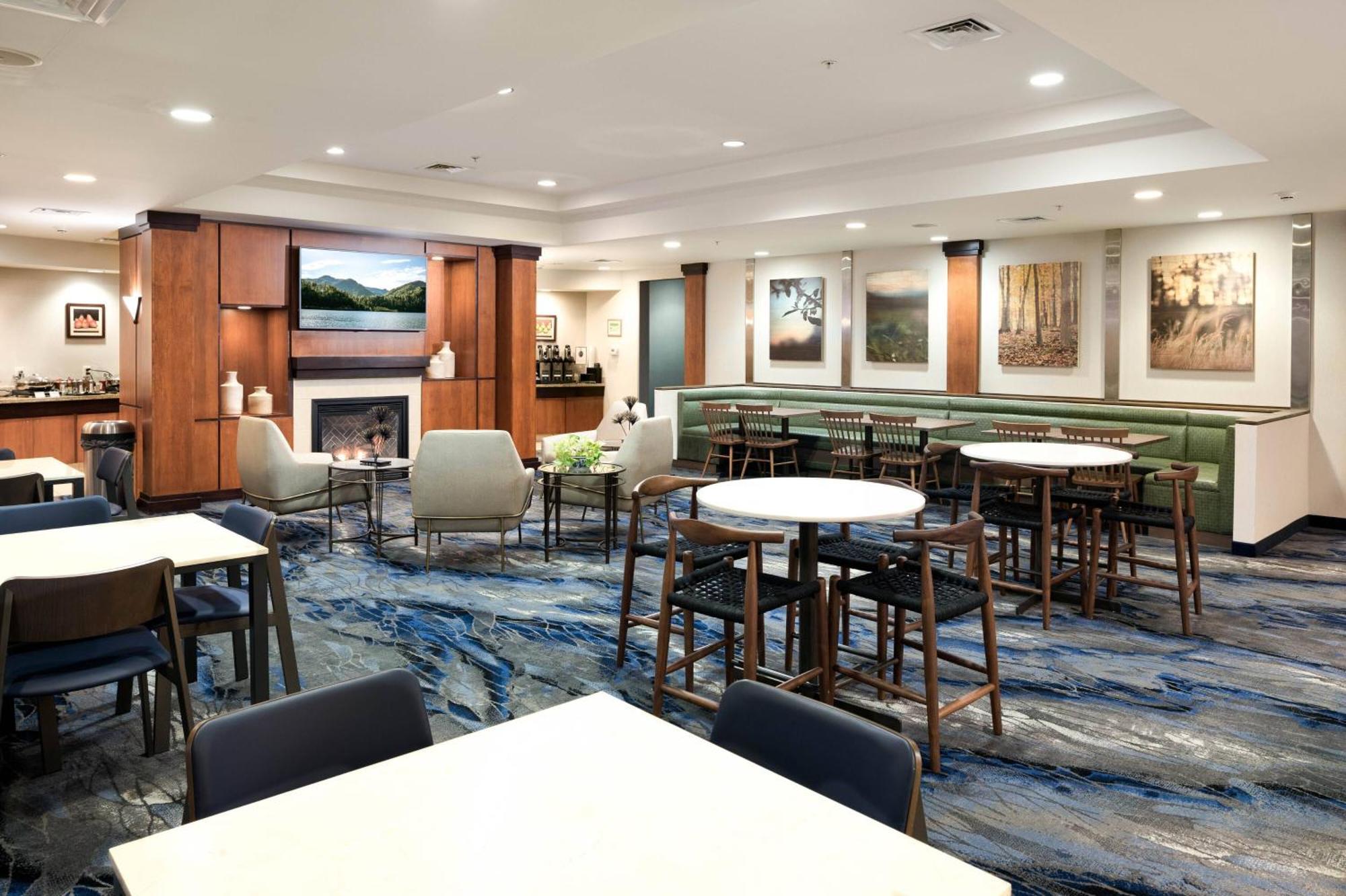 Fairfield And By Marriott Hotel
